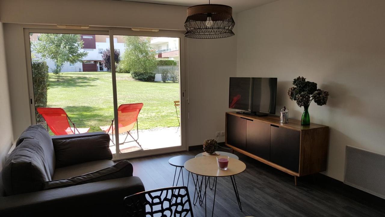Charmant Studio Residence Avec Terrasse Jardin Au Centre De Ванн Экстерьер фото